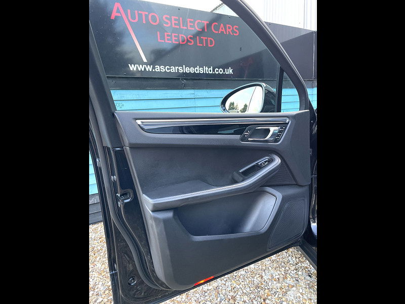 Porsche Macan 2.0T SUV 5dr Petrol PDK 4WD Euro 6 (s/s) (237 ps) 5dr Automatic 2025