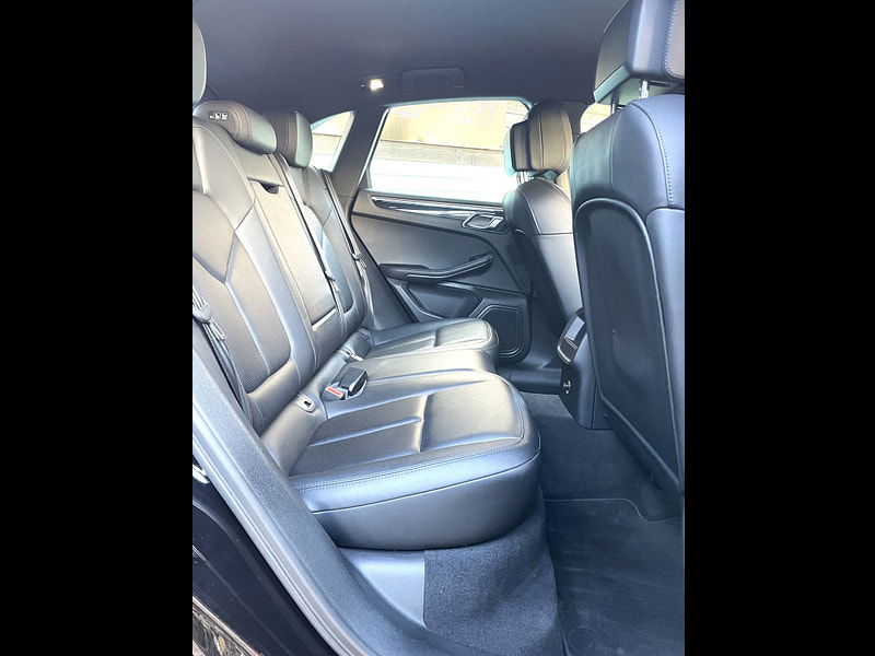 Porsche Macan 2.0T SUV 5dr Petrol PDK 4WD Euro 6 (s/s) (237 ps) 5dr Automatic 2025