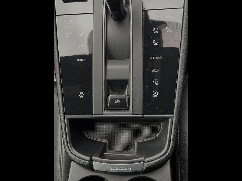 Porsche Macan 2.0T SUV 5dr Petrol PDK 4WD Euro 6 (s/s) (265 ps) 5dr Automatic 2025