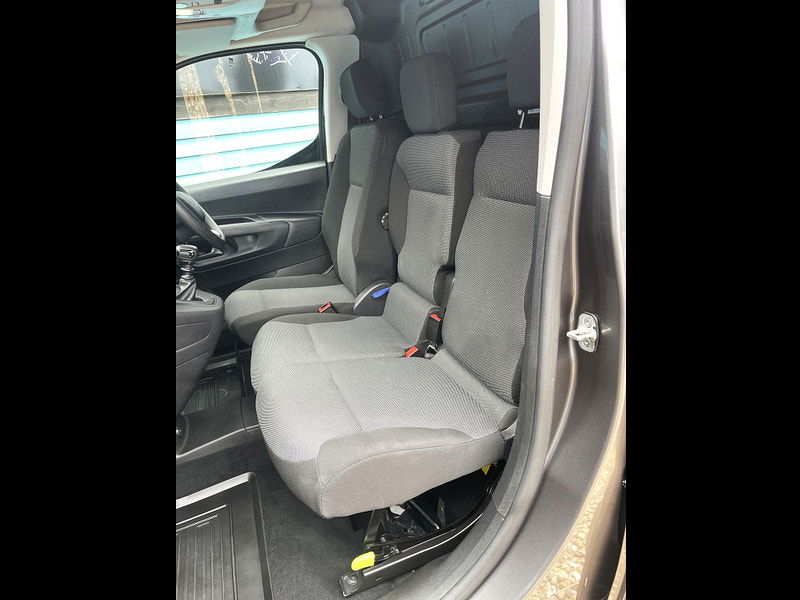 Toyota PROACE CITY 1.5 BlueHDi Icon Short Panel Van 5dr Diesel Manual SWB Euro 6 (s/s) (100 bhp) 5dr Manual 2025