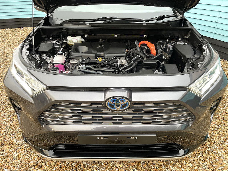 Toyota RAV4 2.5 VVT-h Dynamic SUV 5dr Petrol Hybrid CVT 4WD Euro 6 (s/s) (222 ps) 5dr Automatic 2025