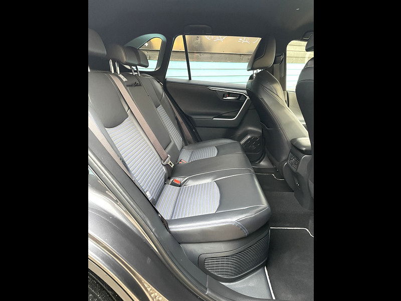 Toyota RAV4 2.5 VVT-h Dynamic SUV 5dr Petrol Hybrid CVT 4WD Euro 6 (s/s) (222 ps) 5dr Automatic 2025