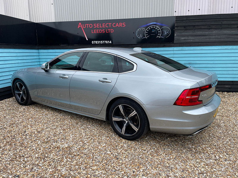 Volvo S90 2.0 D4 R-Design Saloon 4dr Diesel Auto Euro 6 (s/s) (190 ps) 4dr Automatic 2025