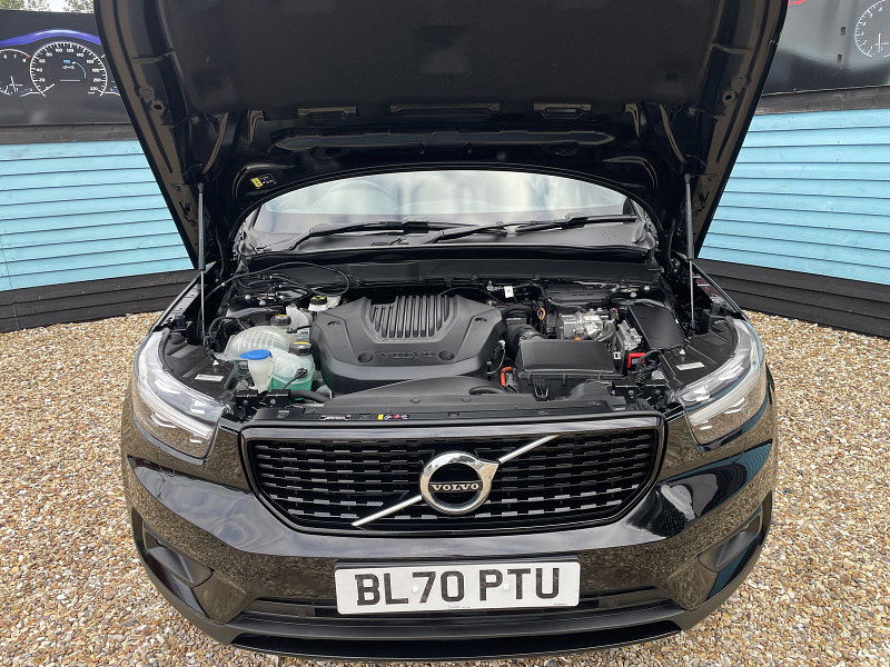 Volvo XC40 1.5h T5 Twin Engine Recharge 10.7kWh R-Design Pro SUV 5dr Petrol Plug-in Hybrid Auto Euro 6 (s/s) (262 ps) 5dr Automatic 2025