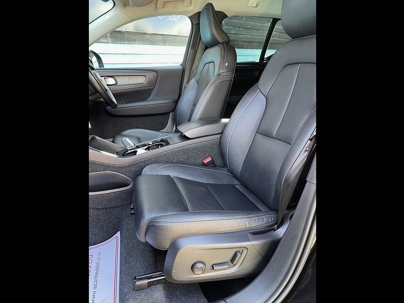Volvo XC40 2.0 B4 MHEV Inscription Pro SUV 5dr Petrol Hybrid Auto Euro 6 (s/s) (197 ps) 5dr Automatic 2025