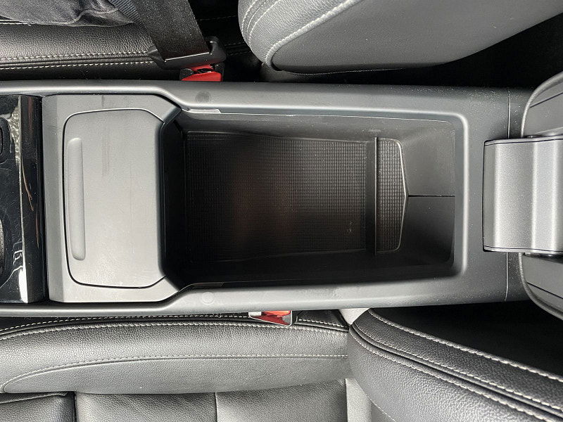 Volvo XC40 2.0 B4 MHEV Inscription Pro SUV 5dr Petrol Hybrid Auto Euro 6 (s/s) (197 ps) 5dr Automatic 2025