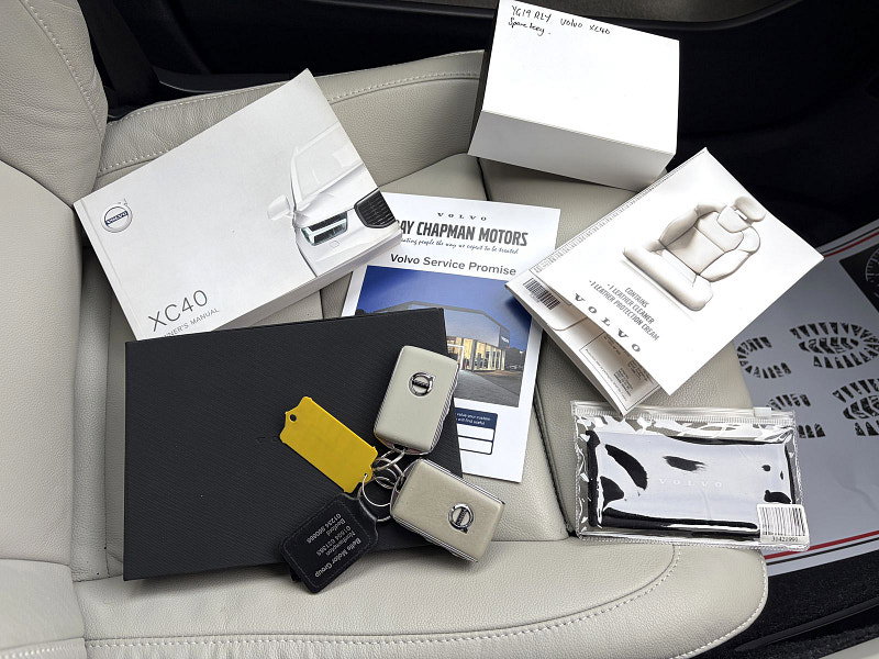 Volvo XC40 2.0 T4 Inscription Pro SUV 5dr Petrol Auto AWD Euro 6 (s/s) (190 ps) 5dr Automatic 2026