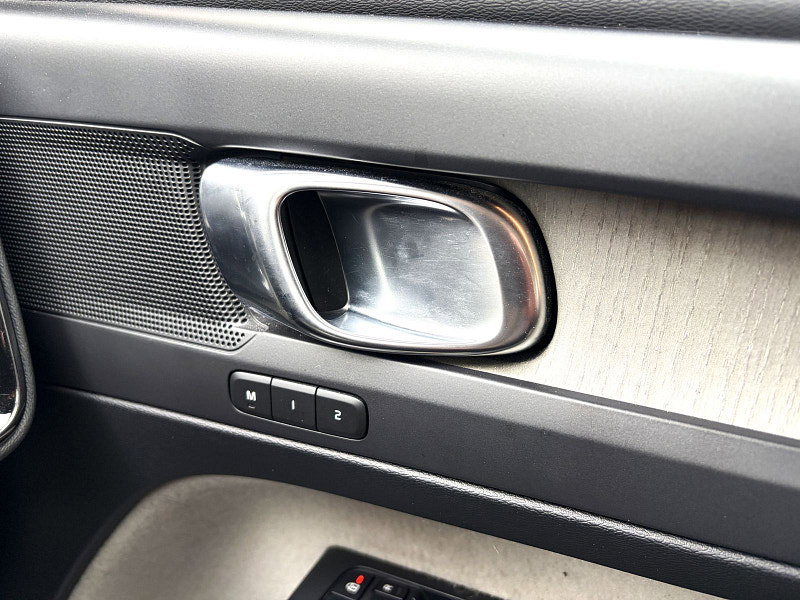 Volvo XC40 2.0 T4 Inscription Pro SUV 5dr Petrol Auto AWD Euro 6 (s/s) (190 ps) 5dr Automatic 2026