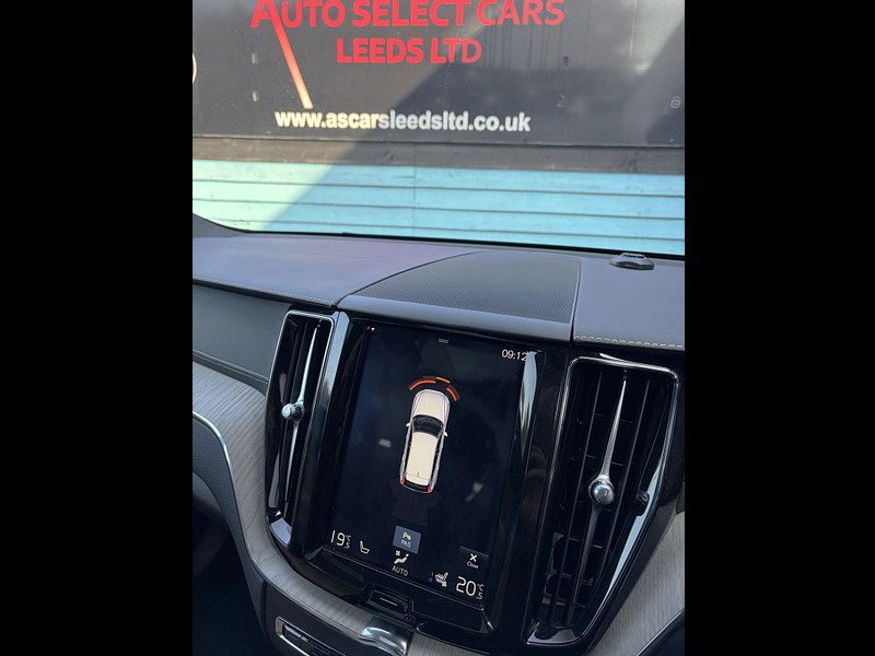 Volvo XC60 2.0 D4 Inscription Pro SUV 5dr Diesel Manual AWD Euro 6 (s/s) (190 ps) 5dr Manual 2026