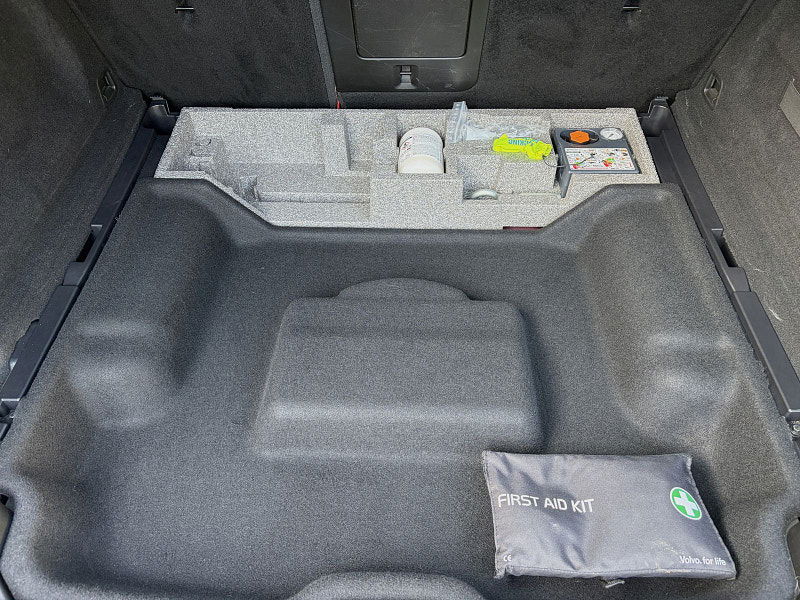 Volvo XC60 2.0 D4 Inscription Pro SUV 5dr Diesel Manual AWD Euro 6 (s/s) (190 ps) 5dr Manual 2026