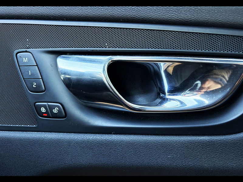 Volvo XC60 2.0 D4 Inscription Pro SUV 5dr Diesel Manual AWD Euro 6 (s/s) (190 ps) 5dr Manual 2026