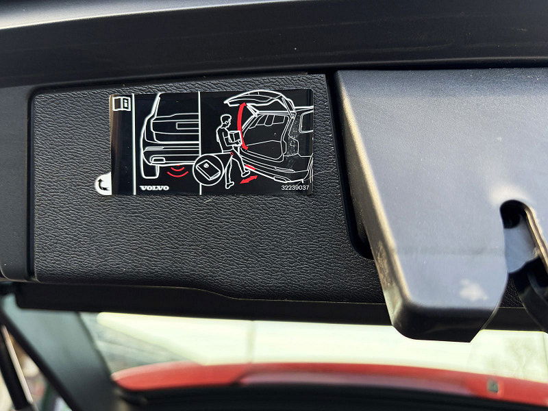 Volvo XC60 2.0 D4 Inscription Pro SUV 5dr Diesel Manual AWD Euro 6 (s/s) (190 ps) 5dr Manual 2026