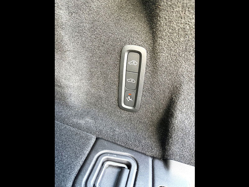 Volvo XC60 2.0 D4 Inscription Pro SUV 5dr Diesel Manual AWD Euro 6 (s/s) (190 ps) 5dr Manual 2026