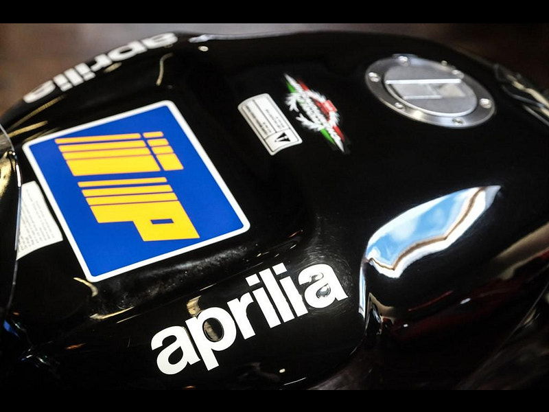 Aprilia Rsv 1000 1000 R Colin Edwards 0dr Manual 2025