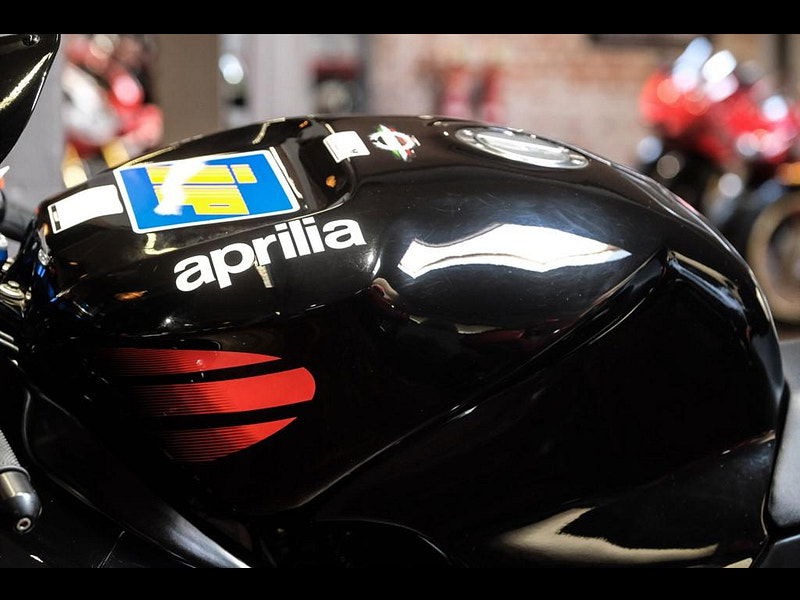 Aprilia Rsv 1000 1000 R Colin Edwards 0dr Manual 2025