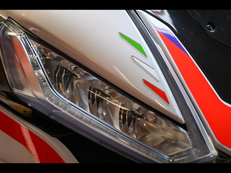 Aprilia Tuono 1100 V4 *Akrapovic End Can - Finance Available* 0dr Manual 2026