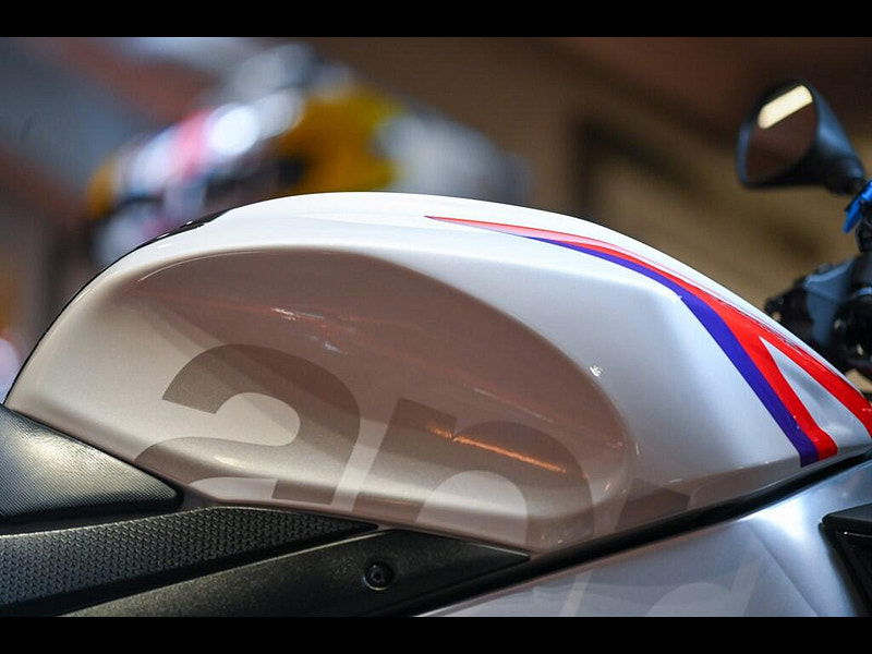 Aprilia Tuono 1100 V4 *Akrapovic End Can - Finance Available* 0dr Manual 2026