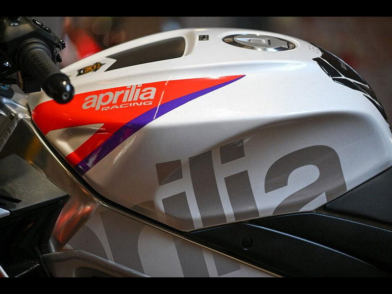 Aprilia Tuono 1100 V4 *Akrapovic End Can - Finance Available* 0dr Manual 2026