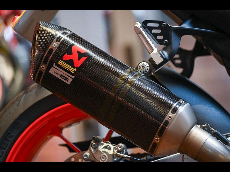 Aprilia Tuono 1100 V4 *Akrapovic End Can - Finance Available* 0dr Manual 2026