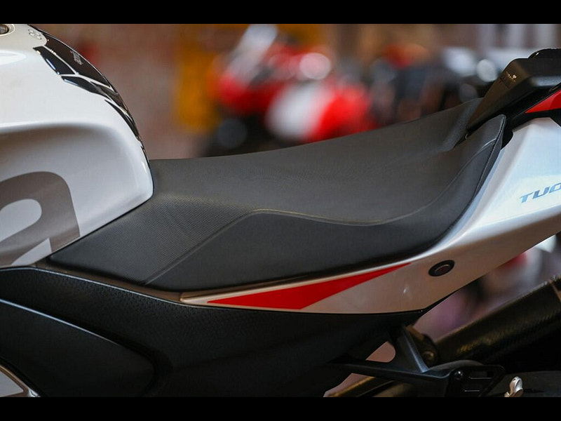 Aprilia Tuono 1100 V4 *Akrapovic End Can - Finance Available* 0dr Manual 2026