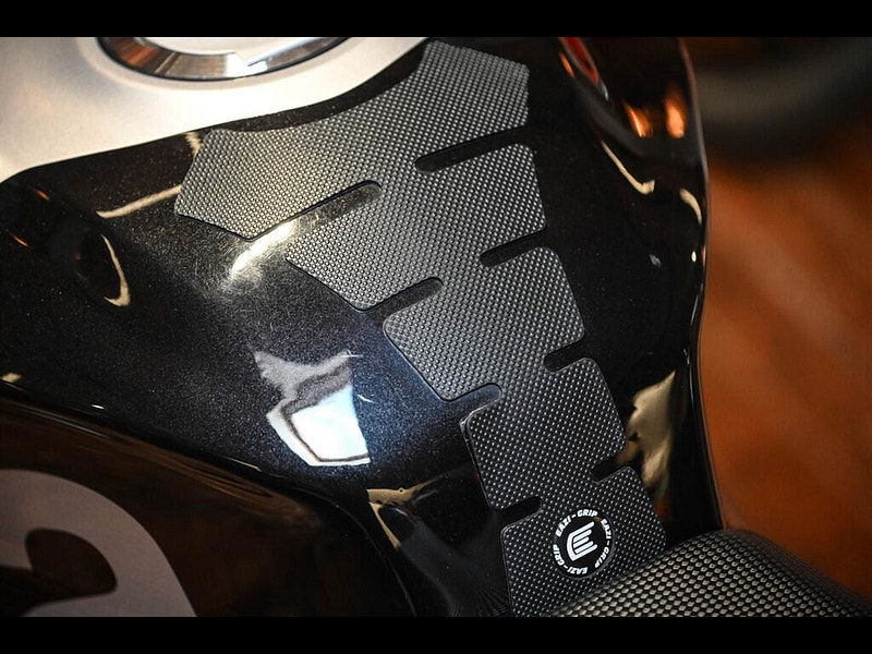 Aprilia Tuono 1100 V4 *Full Akrapovic Exhaust System - Finance Available* 0dr Manual 2026