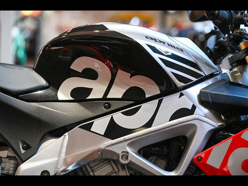 Aprilia Tuono 1100 V4 *Full Akrapovic Exhaust System - Finance Available* 0dr Manual 2026
