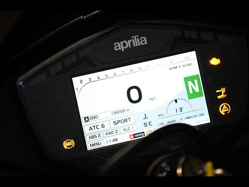 Aprilia Tuono 1100 V4 *Full Akrapovic Exhaust System - Finance Available* 0dr Manual 2026