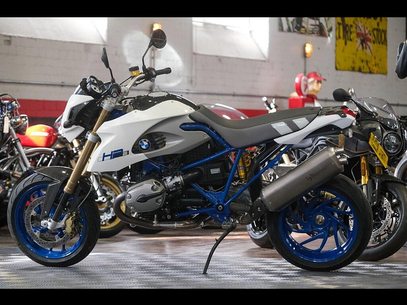 BMW Hp2 megamoto *Rare Megamoto* 0dr Manual 2026