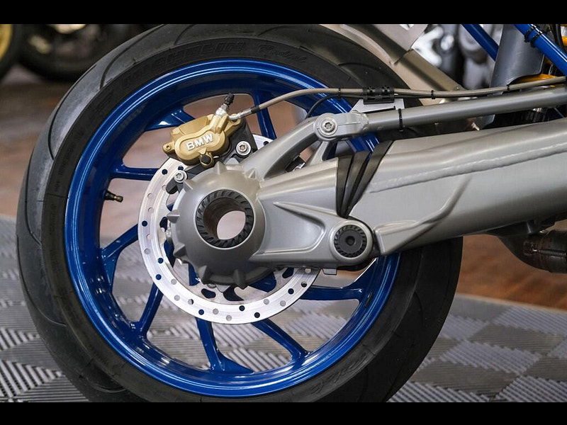 BMW Hp2 megamoto *Rare Megamoto* 0dr Manual 2025