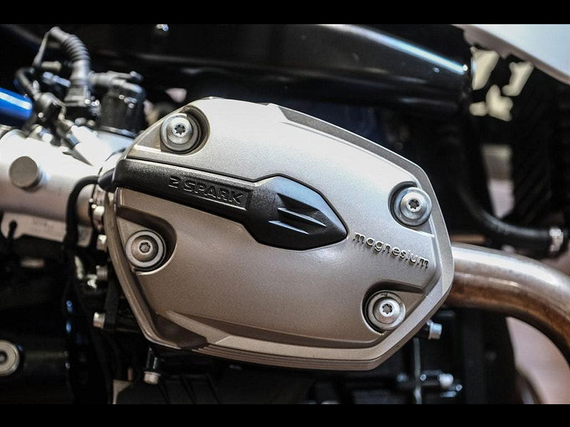 BMW Hp2 megamoto HP2 Mega Moto Only 3,800 0dr Manual 2025