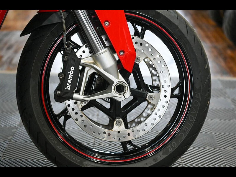 BMW S 1000 xr *Akrapovic  - Low Ownership* 0dr Manual 2026