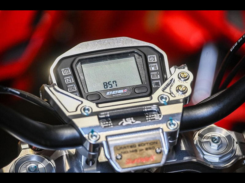 Ccm FT6 Flat Tracker Bespoke Specification Example 0dr Manual 2025