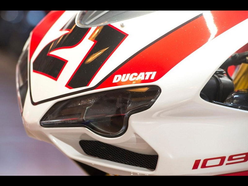 DUCATI 1098 1098 R Troy Bayliss No: #353 Of 500 0dr Manual 2025