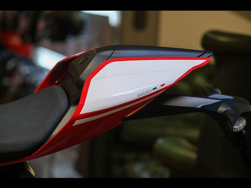 DUCATI 1199 Panigale 1199 R Super Sports Petrol Manual (184 ps) 0dr Manual 2025