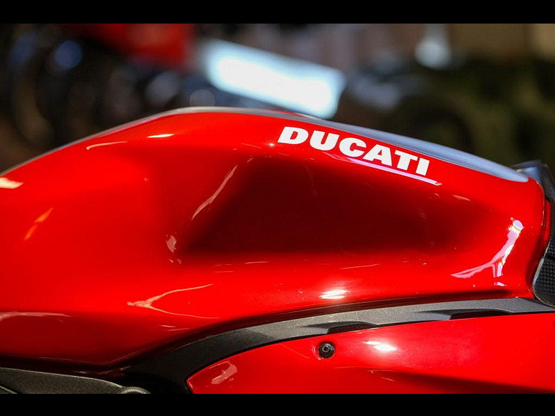 DUCATI 1199 Panigale 1199 R Super Sports Petrol Manual (184 ps) 0dr Manual 2025