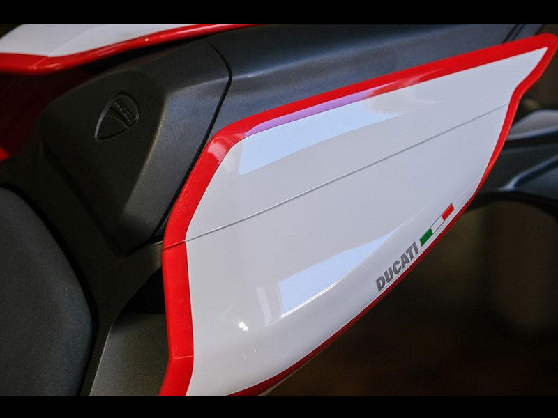 DUCATI 1199 Panigale 1199 R Super Sports Petrol Manual (184 ps) 0dr Manual 2025