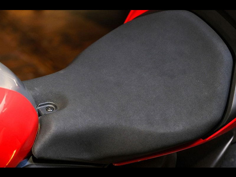 DUCATI 1199 Panigale 1199 R Super Sports Petrol Manual (184 ps) 0dr Manual 2025