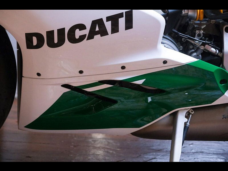 DUCATI 1299 Panigale 1299 R Final Edition No: #0829 Of 1299 0dr Manual 2025