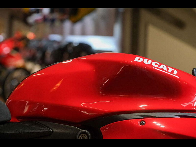 DUCATI 1299 Panigale 1299 R Final Edition No: #0829 Of 1299 0dr Manual 2025