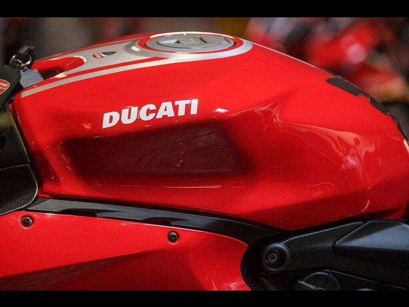 DUCATI 1299 Panigale 1299 R Final Edition No: #0829 Of 1299 0dr Manual 2025