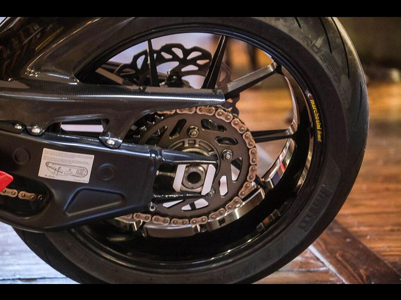 DUCATI 749 *749 R - Original Example* 0dr Manual 2026