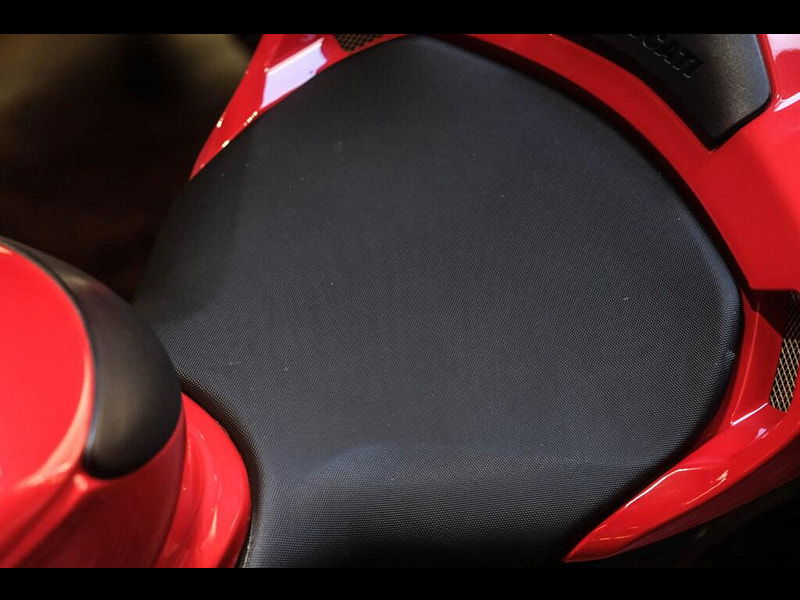 DUCATI 749 *749 R - Original Example* 0dr Manual 2026