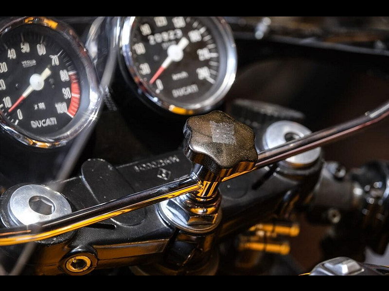 DUCATI 750 750 Sport Super Rare "Z-Stripe" 0dr Manual 2025