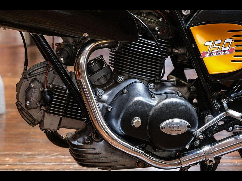 DUCATI 750 750 Sport Super Rare "Z-Stripe" 0dr Manual 2025