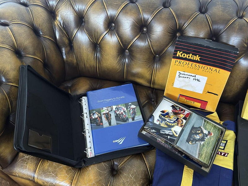 DUCATI 916 955 Racing Ex- Ian Simpson Race Bike 0dr Manual 2026