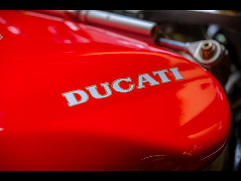 DUCATI 916 955 Racing Ex- Ian Simpson Race Bike 0dr Manual 2026