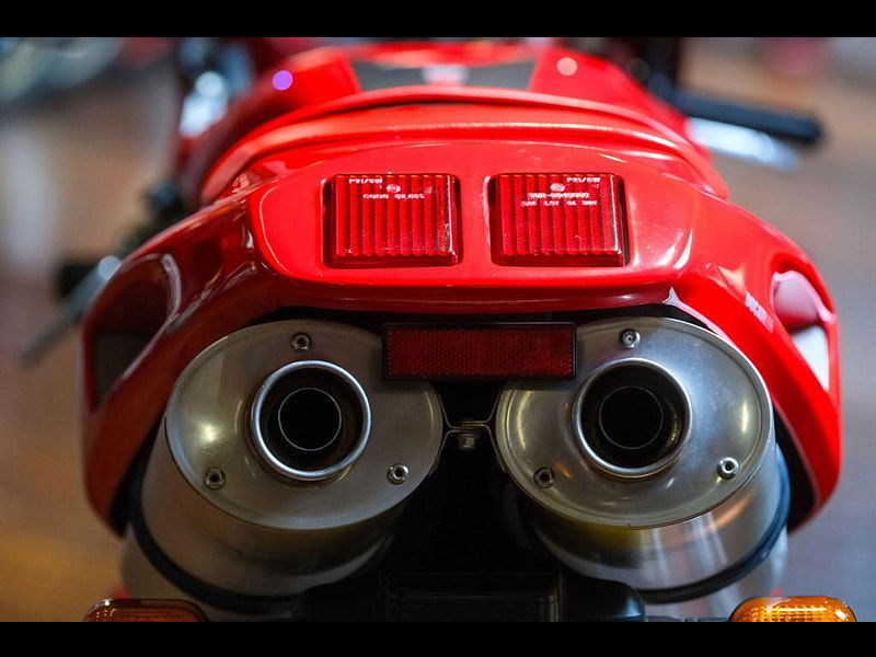 DUCATI 996 996 Biposto Fully Original Beautiful example 0dr Manual 2025