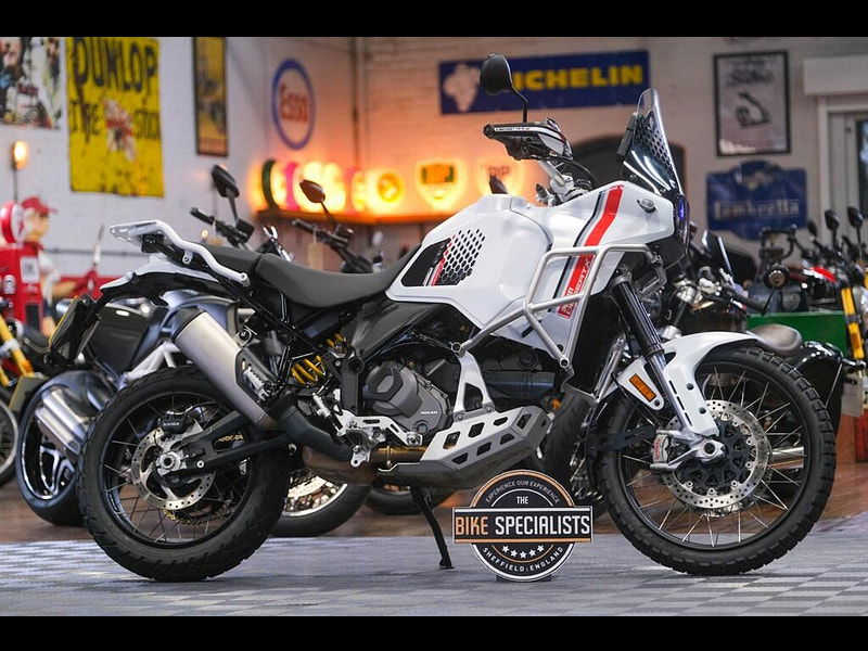 DUCATI DesertX *Finance Available* 0dr Manual 2025