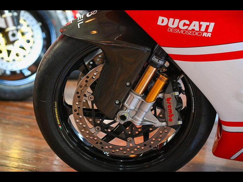 DUCATI Desmosedici RR *GP7 Exhaust - Previously Owned By Shane "Shakey" Byrne - Team Version* 0dr Manual 2026