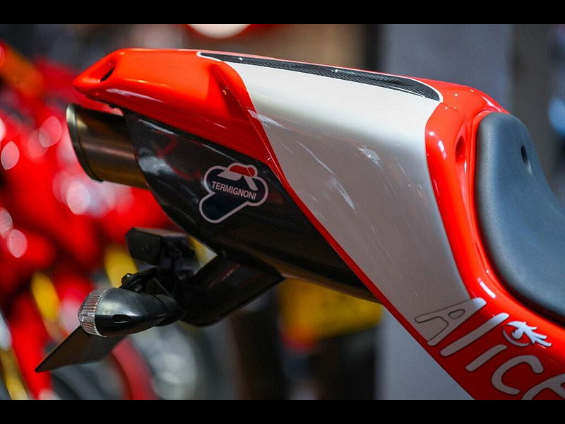 DUCATI Desmosedici RR *GP7 Exhaust - Previously Owned By Shane "Shakey" Byrne - Team Version* 0dr Manual 2026